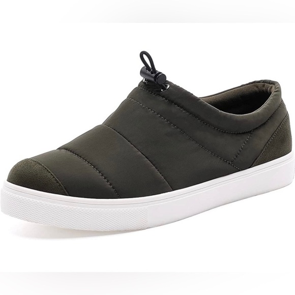 NEW IN BOX Allot Slip-on Walking Shoe Sneaker. Women’s Size 7M - Picture 1 of 12
